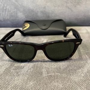 Ray Ban Wayfarer Sunglasses